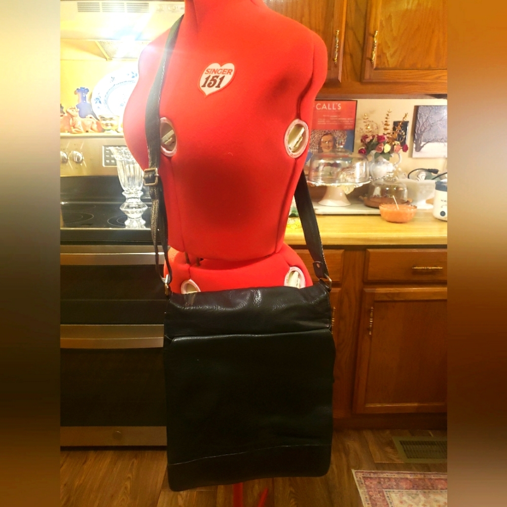 Wilson leather vintage messenger bag